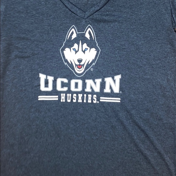 UCONN Huskies T-Shirt - Picture 2 of 2